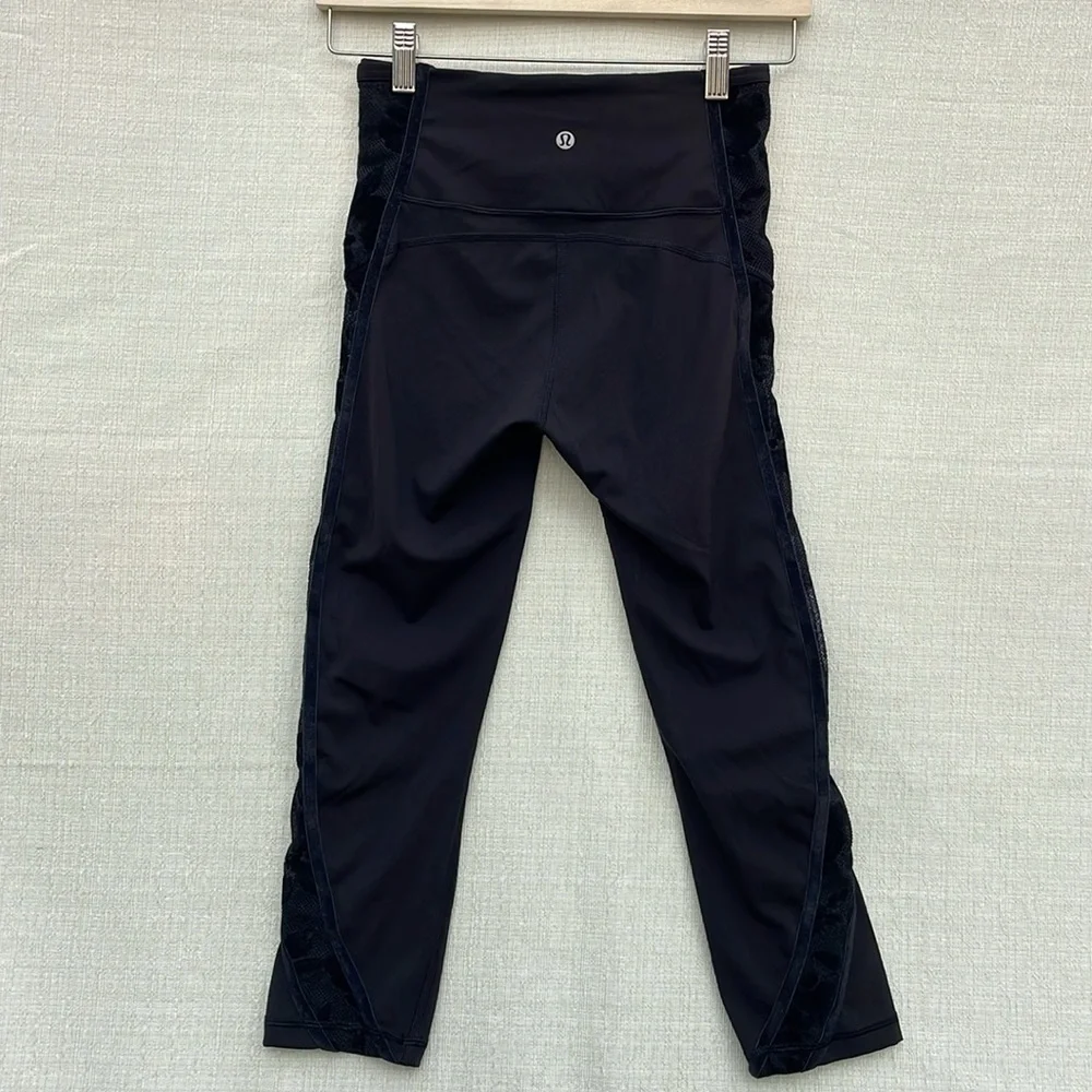 lululemon athletica excellent used
